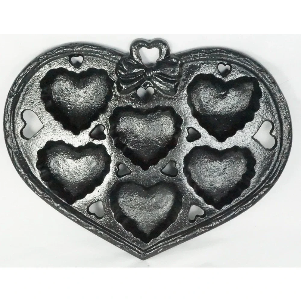 Heart Shape Cast Iron Mold Pan Wall Decor Painted 8 Inches x 8 Inches Valentines